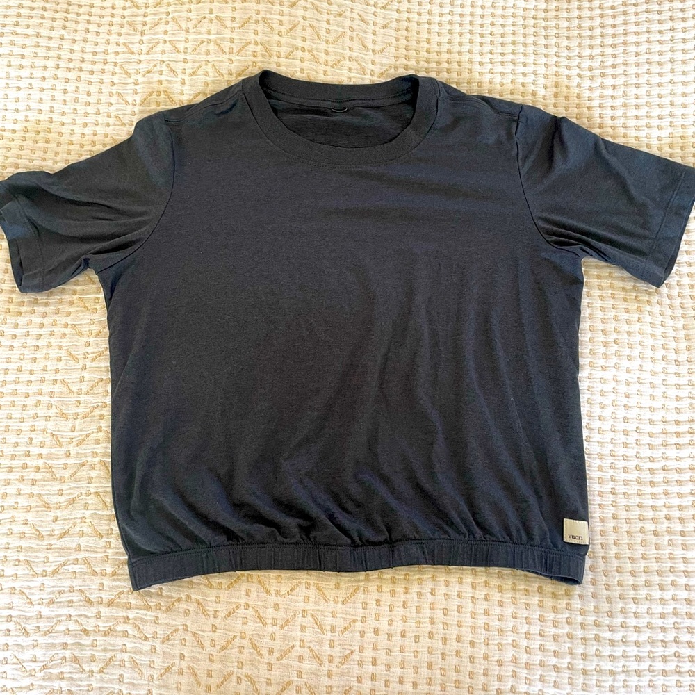 Vouri Balance Tee. Size XS. Color is blue.